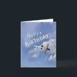 雲の中のスカイライティングハッピーバースデー カード<br><div class="desc">ここで私たちは、パイロット、フライト付き添い人やスチュワーデスのための"ハッピーバースデー"の単語をスカイライトとグリーティングカードを持っているが、それらの職業のためではない。誰もが、誰もが雲の中でスカイライティングを愛し、誰かが空のメッセージにそう書に愛しているのを見ることは完璧な贈り物である。常に与え思い出されるカード。</div>