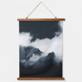 雲の中の包まれた闇と山 吊り下げ型タペストリー (正面)