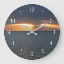 雲の中を飛び越える海の夕日 ラージ壁時計