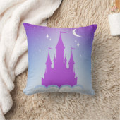 雲の星明かりの空の夜の夢みるような城 クッション (ブランケット)