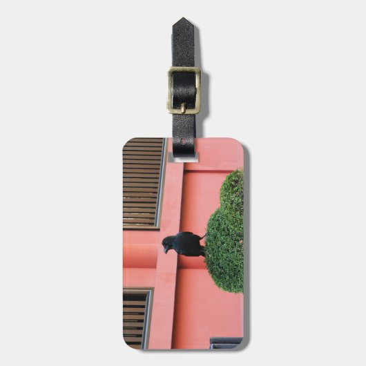 雲の木に止まり木を張る大きなハングルカラス ラゲッジタグ (正面縦)