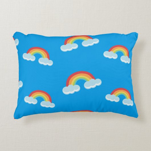 雲の模様が描かれた可愛い虹 アクセントクッション (正面)