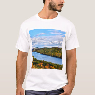 「雲の湖の秋」 Tシャツ