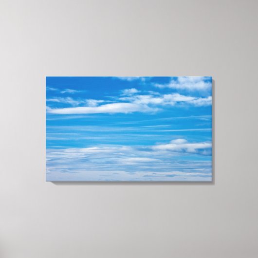 雲の縞のある青い空 キャンバスプリント (正面)