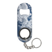 雲の覆い、暗い手がかりに キーホルダー栓抜き (裏面)