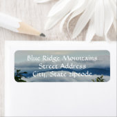 雲の青い尾根の山 ラベル (インサイチュ)