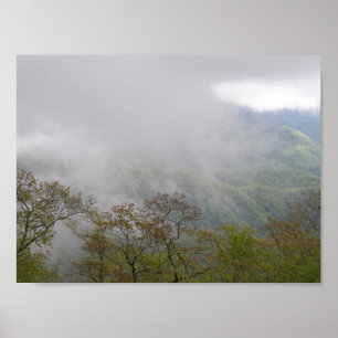 雲の青い尾根山脈の中にNC ポスター