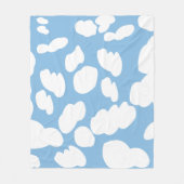 雲の青い空の雲 フリースブランケット (正面)