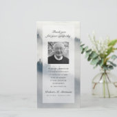 雲は悔やみや弔慰の葬儀の写真カード感謝していしています サンキューカード (スタンド正面)