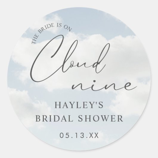 雲をテーマにした シーズ・オン・クラウド9 ウェディングシャワーのお土産 ラウンドシール (正面)
