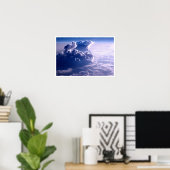 雲を抜け飛んでいるた青空 ポスター (ホームオフィス)