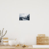 雲威厳のあるの下の山 ポスター (キッチン)