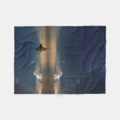 雲遠くにに向かって フリースブランケット (正面(横))