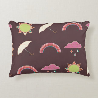 雲、雨、太陽、傘のパターン。 アクセントクッション