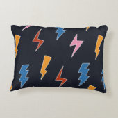 雷の継ぎ目のない模様、手引き稲妻 アクセントクッション (裏面)