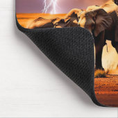 雷雨に襲われた象 マウスパッド (コーナー)
