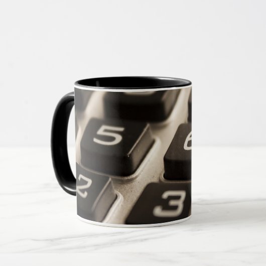 電卓のクローズアップ マグカップ (正面左)