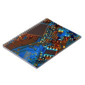 電子回路基板クローズアップ。背景、ボーア ノートブック (左側)