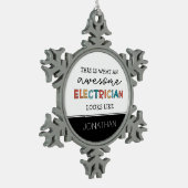 電気工パーソナライズされた士のおもしろい贈物 スノーフレークピューターオーナメント (左)