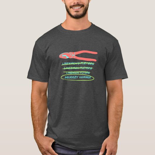 電気工事士おもしろいスペルミスのラインマンズプライヤー Tシャツ (正面)