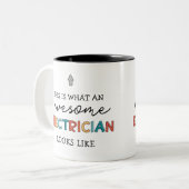 電気工事士おもしろい向け電気工事士ギフト ツートーンマグカップ (正面左)