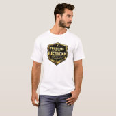 電気技士バッジ認定主に金盾 Tシャツ (正面フル)