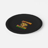 電気技師が暗い電気技師でそれをするおもしろい ペーパープレート (アングル)