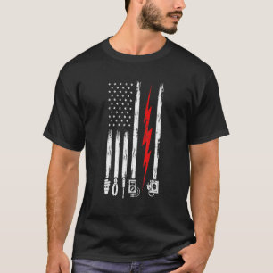 電気技師の米国国旗とツール Tシャツ