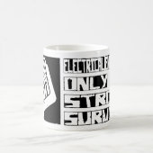 電気技師は生き延びます コーヒーマグカップ (中央)