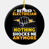 電気技師リタイア男性へート女子退職した セラミックオーナメント (裏面)