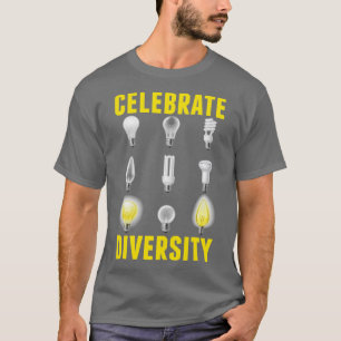 電気技師電球電気エンジニアリング Tシャツ