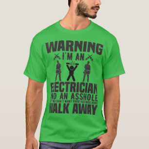 電気技術者おかしい電気技師の男性ギフト Tシャツ