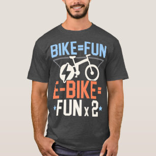 電気自転車Eバイク乗り自転車ラバーバイサイクリング Tシャツ