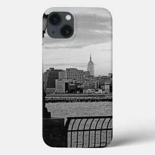 電池パークシティII iPhone 13ケース