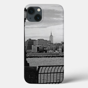 電池パークシティII iPhone 13ケース