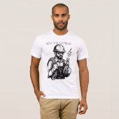 電源に有線:電気技師の工芸品 Tシャツ (正面フル)