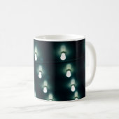 電球のロット コーヒーマグカップ (正面右)
