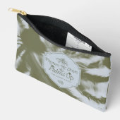 電話ダウン、手のひら上げ – 白い蓮 アクセサリーポーチ (見開き)