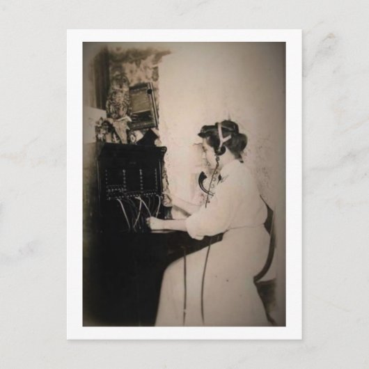 電話交換機のオペレータヴィンテージ ポストカード (正面)