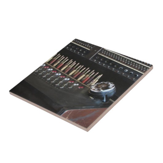 電話配電盤 タイル (側面)