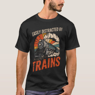 電車に気を取られがちおもしろ鉄道 Tシャツ