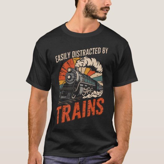 電車に気を取られがちおもしろ鉄道 Tシャツ (正面)