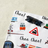 電車パターンリトルボーイ名Choo Choo Kids ビーチタオル (インサイチュ)