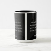 震源地の知恵：反応を通じて力を強化 マグカップ (中央)