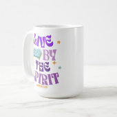 霊によって生きる – ガラテヤ5:25 コーヒーマグカップ (正面左)