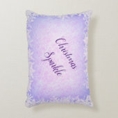 霜の降りたな紫色のクリスマスの輝き アクセントクッション (正面(垂直))