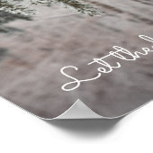 霜の降りた枝と雪をかぶった森 ポスター (角)