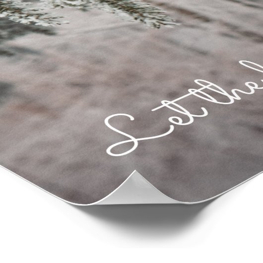 霜の降りた枝と雪をかぶった森 ポスター (角)