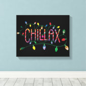 霜の降りた雪だるま™ | "Chillax"ホリデーライト キャンバスプリント (インサイチュ (ウッドフロア))