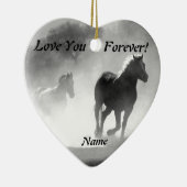 霧から疾走している馬 セラミックオーナメント (右)